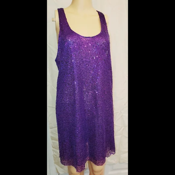 strapless open back dress Everina Rose Bust Midi Dress Purple– Selfie Leslie main image 1